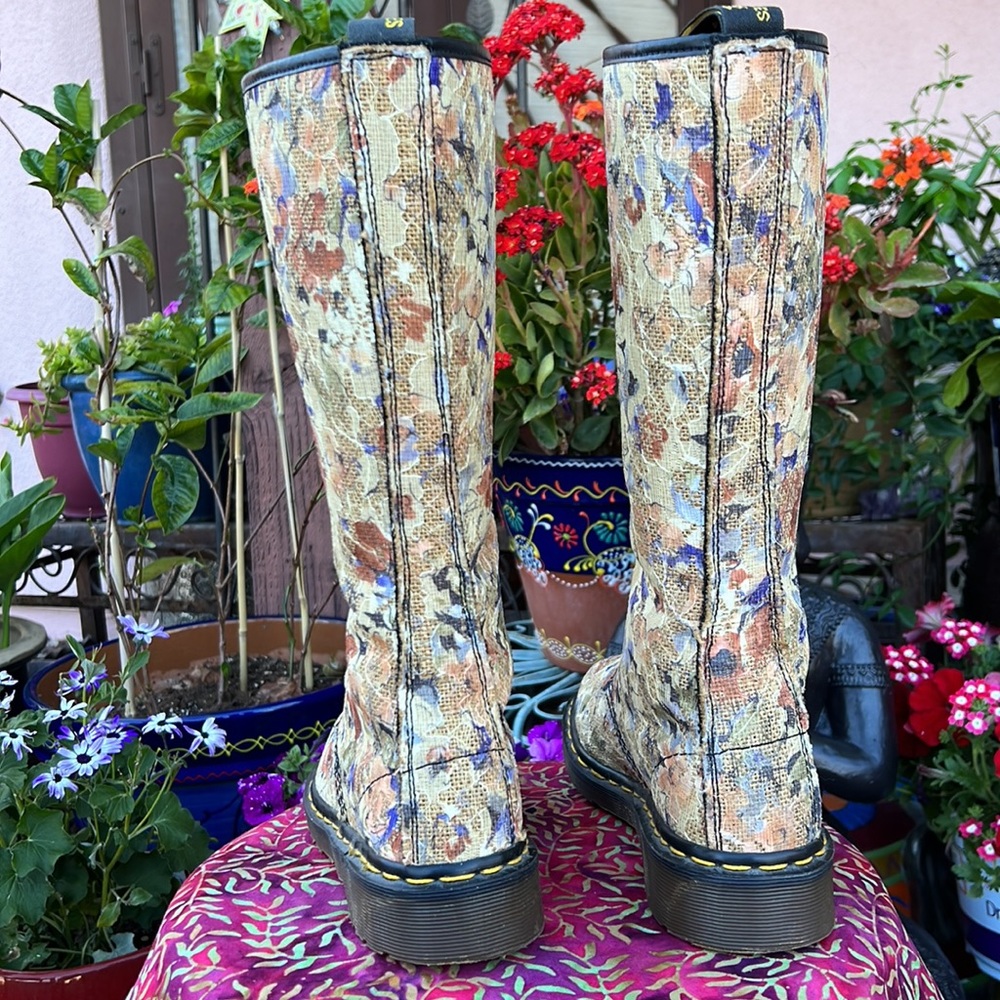 🏴 RARE Dr. Martens MIE Vintage Floral LACE & BURLAP Y2K Boots UK 5 - Picture 9 of 17